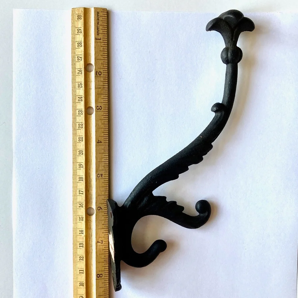 Vintage Black Triple Hook Victorian Ornate Cast Iron Made in Michigan USA 8-1/2